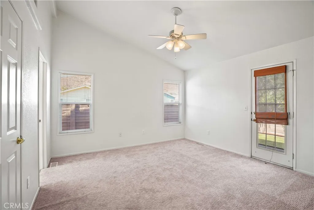 20033 Emerald Creek Drive, Canyon Country, California 91351 home-pic-17